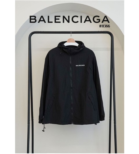 [BALENCIAGA] 발렌시아가 남성 백로고 윈드브레이커 자켓(국내배송)