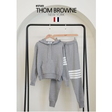 [THOM BROWNE] 톰브라운 여성 클래식 4바 니트 후드 &조거 셋 (국내배송)