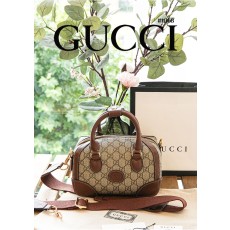 [GUCCI] 구찌 인터로킹 G 스몰 더플백 (국내배송)