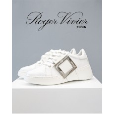 ROGER VIVIER] 로저비비에 비브 스케이트 메탈 버클 스니커즈. (국내배송)