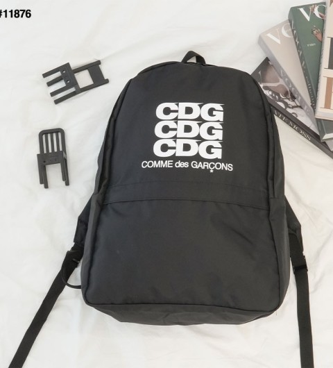 [Comme des Garcons] 꼼데가르송 CDG 화이트 로고 에어라인 블랙 백팩 (국내배송)