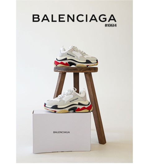 [BALENCIAGA] 발렌시아가 화이트레드 트리플S 스니커즈 (국내배송)